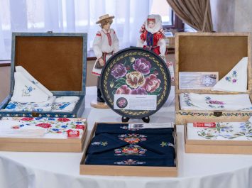 Выставка-продажа изделий объединения “Белхудожпромыслы” прошла в гостинице “Президент-Отель”